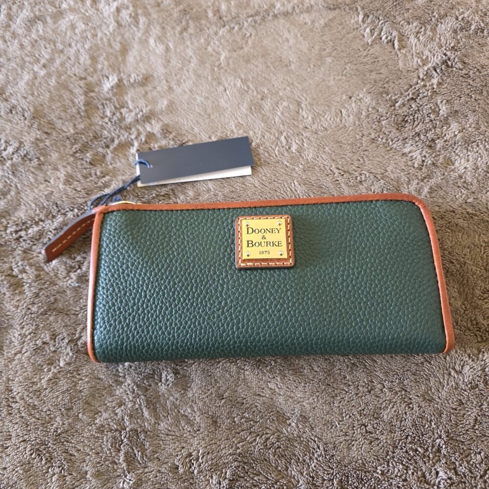 Dooney & Bourke Pebble Grain Zip Clutch Wristlet Wallet Forest Green NWT - Picture 8 of 14
